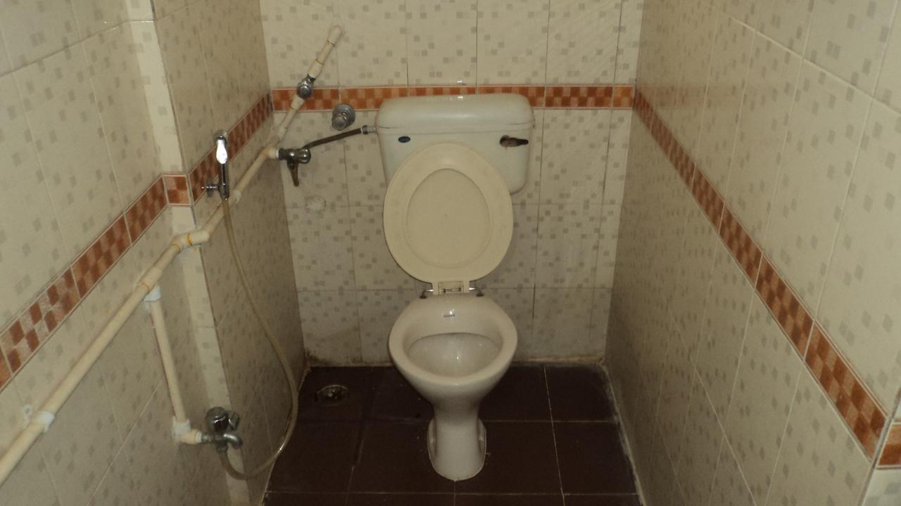 Girija Payyade Hotel Кальян Экстерьер фото