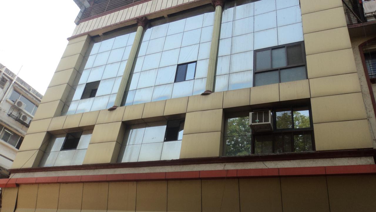 Girija Payyade Hotel Кальян Экстерьер фото